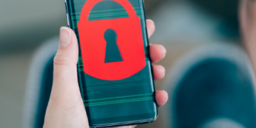 UK Jeweler Sues, ransom, scam,