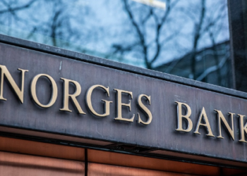 4% of norway, bank, bache