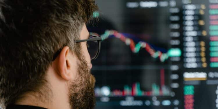 6 Legendary Traditional Investors Who Are Dipping Their Toes In Cryptos