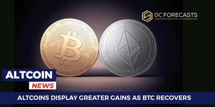Altcoins display greater gains
