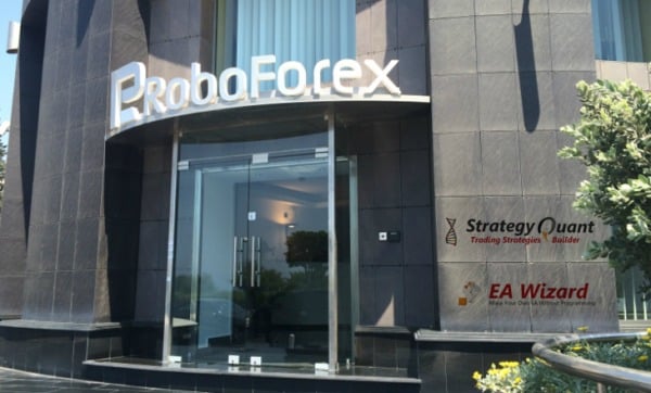 roboforex broker review office